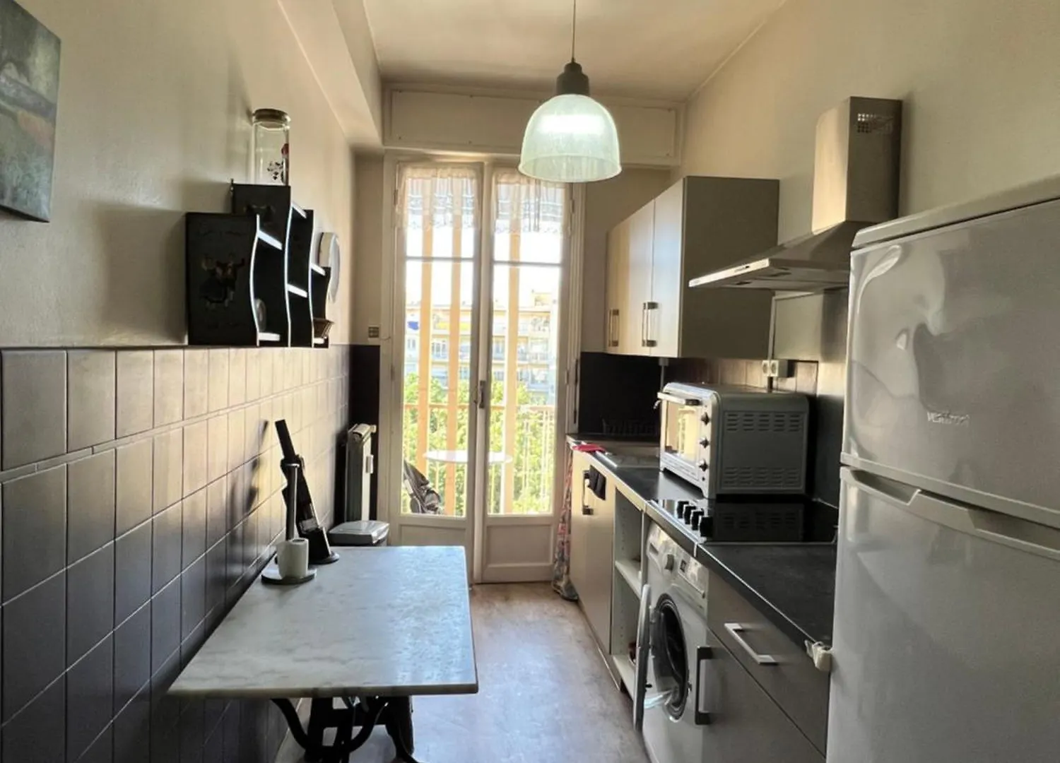 Studio Style Vintage A Niza 0*,  Francia